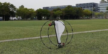 ربات ATOM: ترکیبی از پرواز و حرکت زمینی