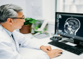 کنترل رایانه با فکر توسط افراد معلول با رابط مغز-رایانه جدید دانشمندان چینی