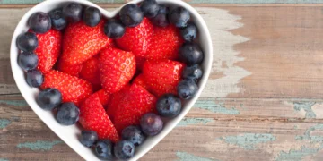 انتخاب‌ های غذایی سالم، راهی موثر برای کاهش خطر بیماری قلبی