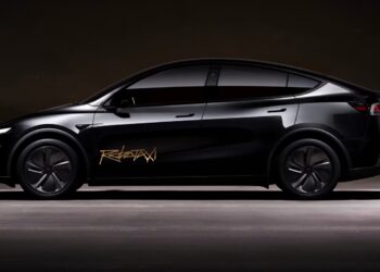 سرویس تاکسی بدون راننده Robotaxi تسلا راهاندازی شد