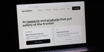 سرویس Claude for Financial Services