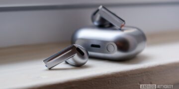 افشای تصویر جدید از گلکسی بادز ۳ FE؛ طراحی مشابه نسخه پرو با قیمتی مقرون‌به‌صرفه