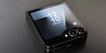 گلکسی زد فلیپ ۷ FE