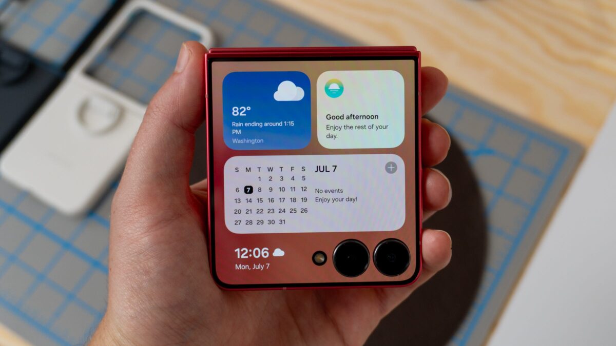 پشتیبانی هفتساله Galaxy Z Flip 7