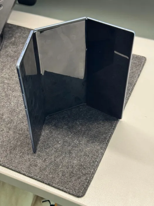 Phantom Ultimate G Fold Concept تکنو