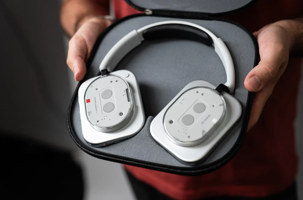 هدفون روگوشی ناتینگ Headphone 1