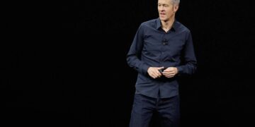تحول در ساختار رهبری اپل؛ مدیر ارشد عملیاتی اپل می‌ رود