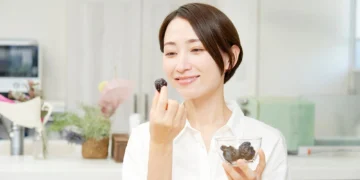 تاثیر چشمگیر آلو خشک بر سلامت استخوان زنان یائسه