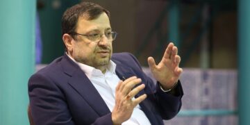 دبیر سابق شورایعالی فضای مجازی: ملی شدن اینترنت اشتباه و بی‌معناست