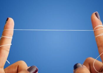 دانشمندان با استفاده از نخ‌ دندان واکسن جدیدی برای آنفولانزا ساختند