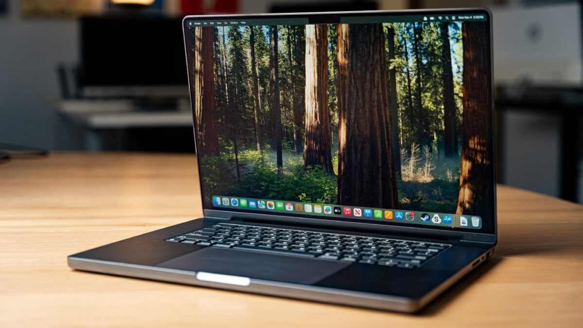 MacBook Pro 14-inch 2024 M4 Max