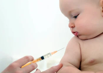 واکسن‌ های دوران کودکی باعث بیماری‌ های مزمن در کودکان نمی ‌شوند