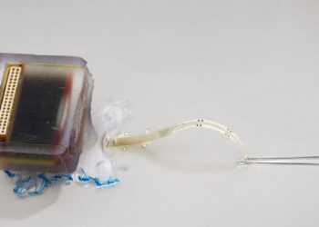 بازیابی حرکت پس از آسیب نخاعی با ایمپلنت پیشرفته الکتریکی