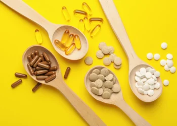 دانشمندان ۶۴ مکمل معروف را برای بهبود افسردگی بررسی کردند