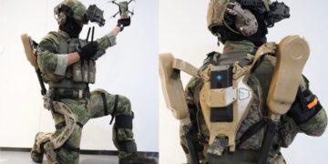 چین از لباس رزمی رباتیک پیشرفته برای سربازان رونمایی کرد