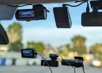 بهترین دوربین داشبوردی ۱۴۰۴ برای امنیت کامل ماشین و ثبت لحظه‌ها