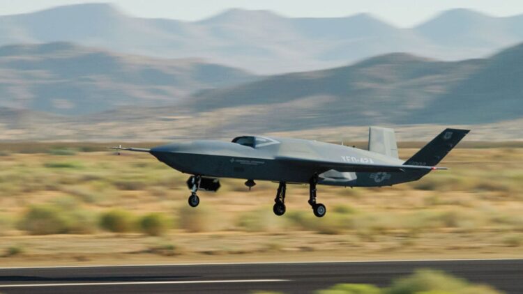 نخستین پرواز آزمایشی پهپاد جنگنده نسل ششم YFQ-42A آمریکا انجام شد