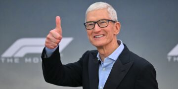 اپل از قوی‌ترین رشد درآمدی خود از دسامبر ۲۰۲۱ تاکنون خبر داد