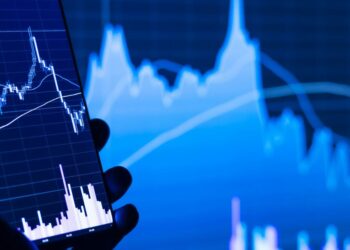تقاضای قوی برای آیفون، سهام اپل را به مسیر صعودی بازگرداند
