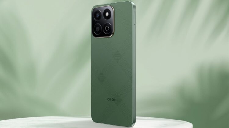 آنر X7d با نمایشگر ۱۲۰ هرتز و باتری ۶۵۰۰ میلی‌آمپرساعتی معرفی شد