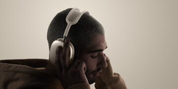 ایرپادز مکس به‌دلیل فروش پایین به‌این زودی‌ها عرضه نمی‌شود