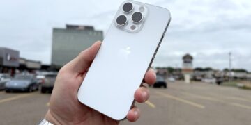 سرقت سازمان‌یافته آیفون‌ها با جعل هویت مأموران FBI در اورگن