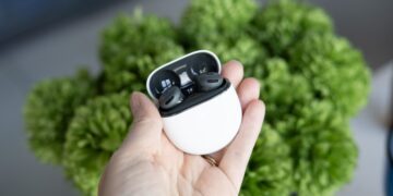 گوگل پیکسل بادز 2A را با حذف نویز فعال و باتری قابل تعویض معرفی کرد