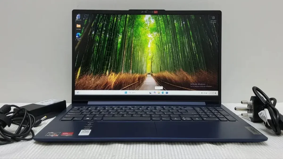 Lenovo IdeaPad Slim 3 15ABR8