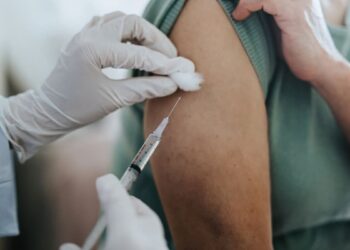 روش جدید تزریق دارو، بیماران سرطانی را از سرم ‌درمانی طولانی بی ‌نیاز می‌ کند