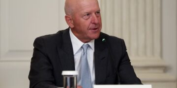 حمله ترامپ به گلدمن ساکس و نگرانی‌ها درباره استقلال تحقیقات وال‌استریت