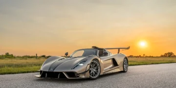 معرفی ابرخودروی ۲,۰۳۱ اسب بخاری Venom F5 Revolution LF هنسی با گیربکس دستی