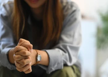 چرا بخشیدن خود سخت است و چطور می توان از پس آن برآمد؟