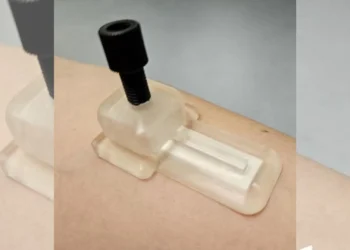 پایش دقیق سلامت بدن بدون نیاز به خون‌گیری با برچسب پوستی هوشمند