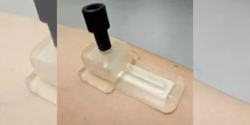 پایش دقیق سلامت بدن بدون نیاز به خونگیری با برچسب پوستی هوشمند