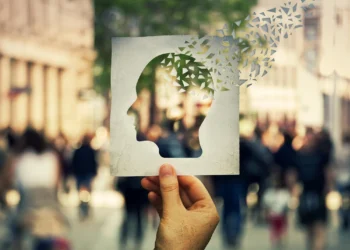 کشف ارتباط پنهان بین کلسترول خون و بیماری آلزایمر