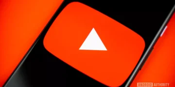 از روز سه‌شنبه، کاربران نسخه اندروید اپلیکیشن یوتیوب با یک اختلال جدی مواجه شده‌اند که امکان تغییر سرعت پخش ویدیوها را از آن‌ها سلب کرده است. این مشکل هم در نسخه پایدار (20.28.39) و هم در نسخه بتا (20.29.39) یوتیوب مشاهده شده و به‌نظر می‌رسد بسیاری از کاربران را درگیر کرده است.