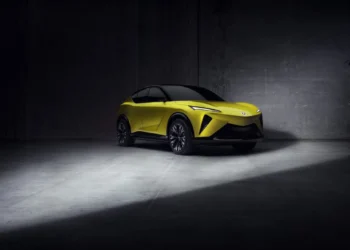 رونمایی رسمی آکورا از شاسیبلند تمامبرقی RSX EV