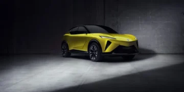 رونمایی رسمی آکورا از شاسی‌بلند تمام‌برقی RSX EV