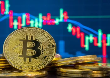 درجا زدن بیت کوین در محدوده قیمتی ۱۱۵ هزار دلار؛ حمایت یا آغاز ریزش؟