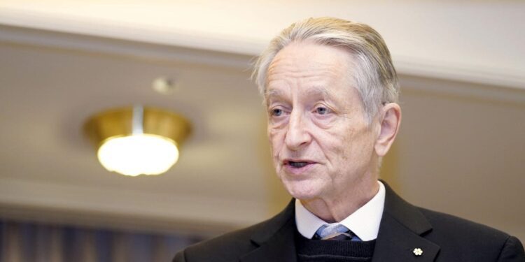 هینتون و پیامدهای هوش مصنوعی