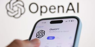 مدیر مالی سابق xAI به OpenAI پیوست
