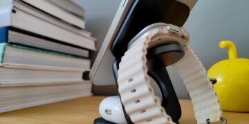 شارژر تاشوی Kuxiu X40 Turbo با پشتیبانی از Qi2.2 و توان ۲۵ وات معرفی شد