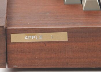 کامپیوتر کمیاب Apple-1 در حراجی نیم میلیون دلار فروخته شد