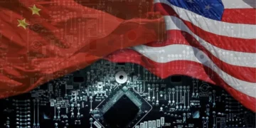 گلدمن ساکس: صنعت تراشه‌سازی پیشرفته چین دو دهه از غرب عقب‌تر است