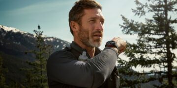 با این ساعت گارمین نیازی به حمل گوشی ندارید؛ ارتباط ماهوارهای و LTE