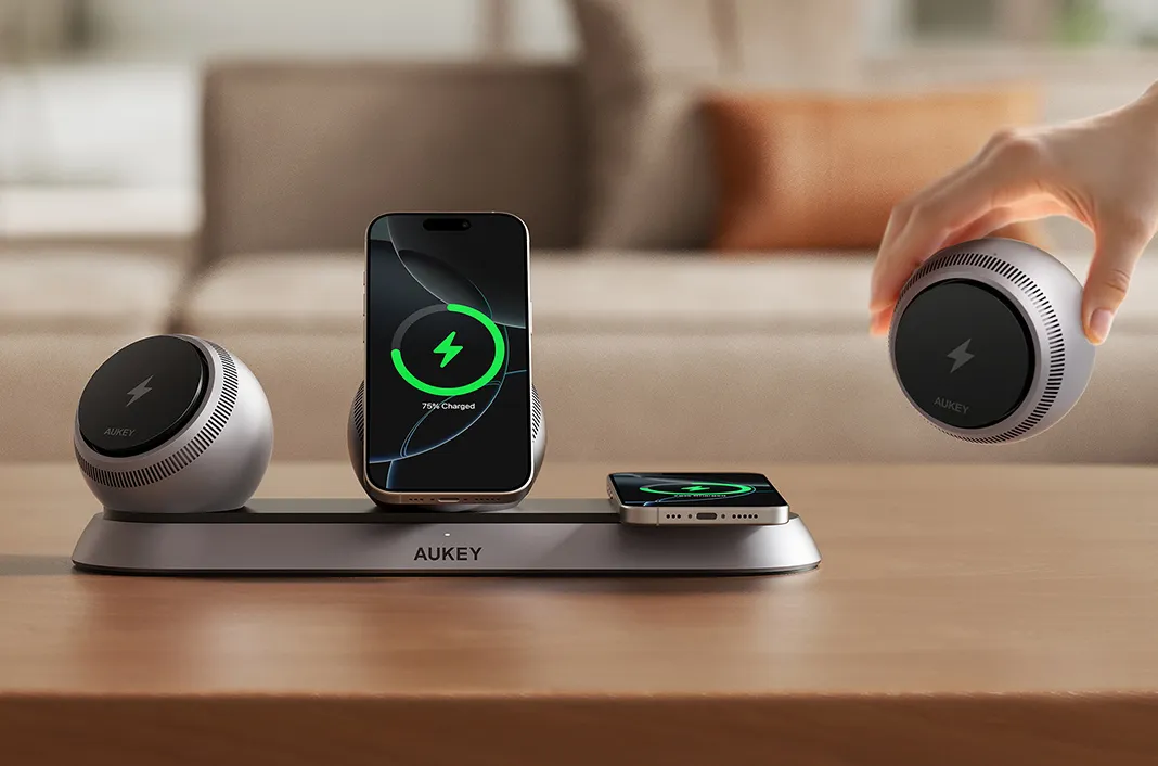 شارژر بیسیم Aukey MagFusion Ark