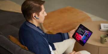 ایرباد W4 AI Interpreter شرکت Timekettle