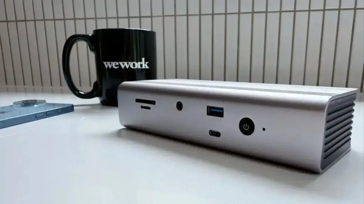 Plugable Thunderbolt 5 Dock (مدل TBT-UDT3)