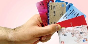 هر ایرانی بالای ۱۸ سال ۹ حساب بانکی دارد