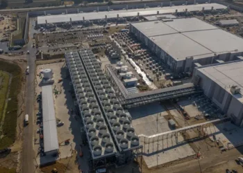 مایکروسافت از ساخت «قدرتمندترین مرکز داده هوش مصنوعی جهان» خبر داد